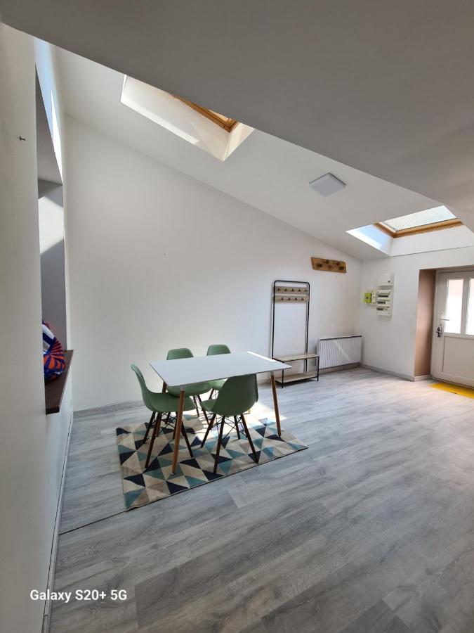 Apartmán Au Vieux Vesoul Exteriér fotografie